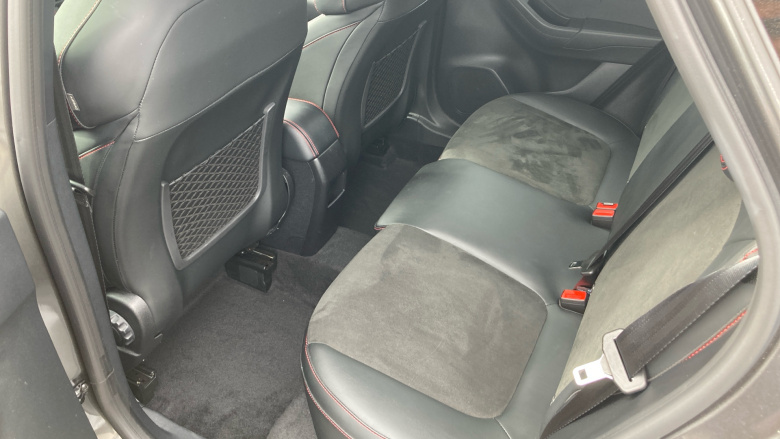 Ford Puma ST 1.0 EcoBoost Hybrid mHEV ST 5dr DCT Petrol Hatchback